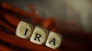 2023-3_Is a Roth or Traditional IRA